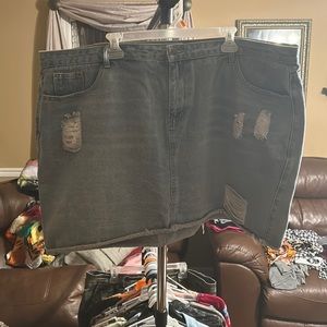 Women’s plus size skirt size 4x